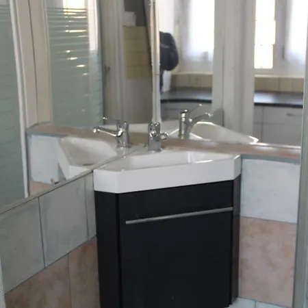 شقة Dachery